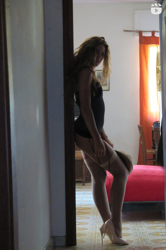hot couture short movie "House in the wood" - The Vision Version adv Claire haute couture lingerie collection